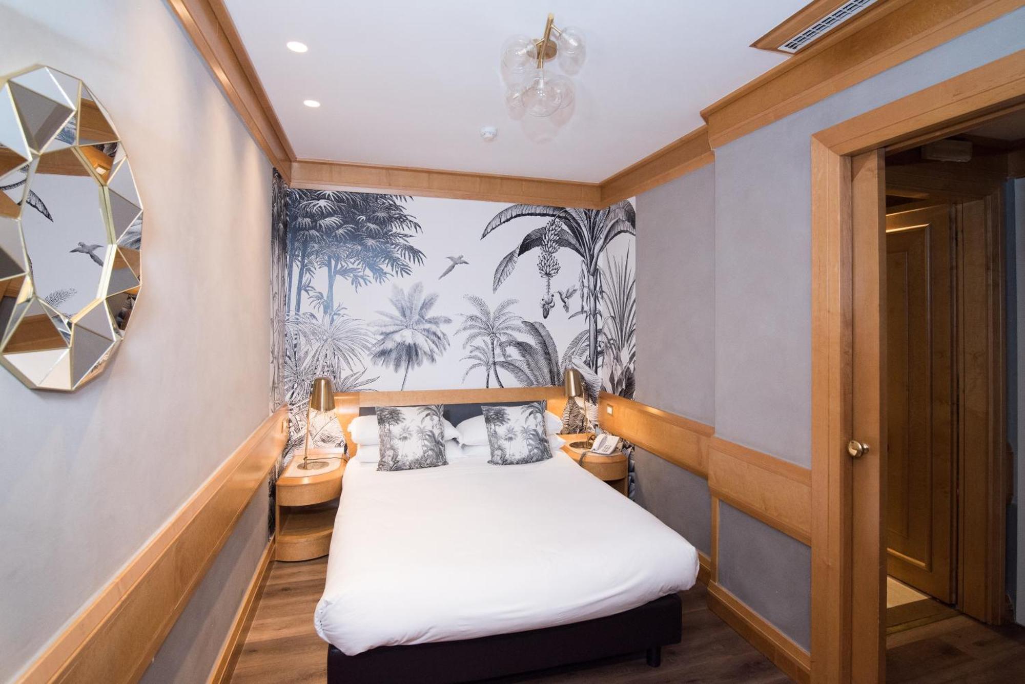 Hotel White Rom